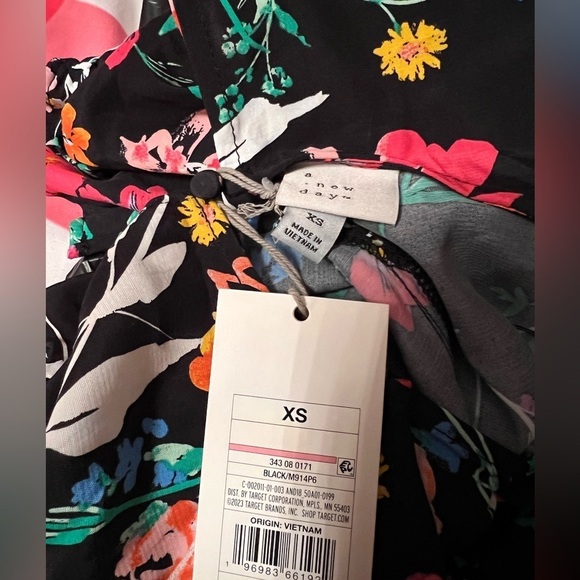 Puff Short Sleeve Ruched A Line Dress a new day Black Floral LO - Picture 4 of 10